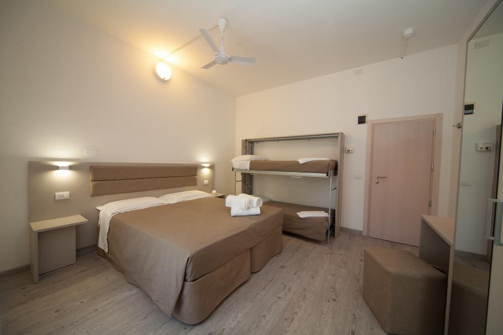 Hotel Lux